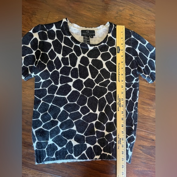 Carole Little Silk Angora Blend Giraffe Animal Print Short Sleeve Sweater - Picture 7 of 7